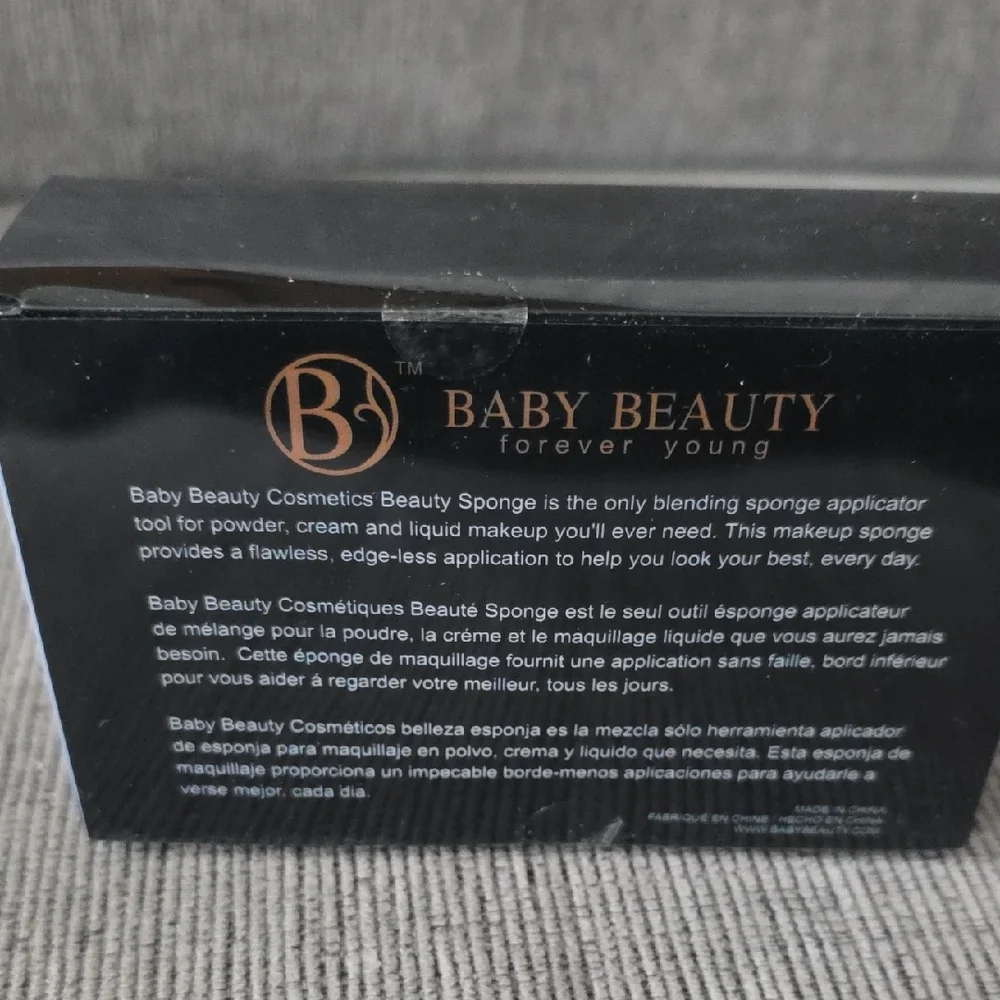 Youthforia Date Night Foundation And Skin Enhancer Set With Beauty Sponges, New.